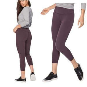 Lululemon | Align Crop 21"
Black Cherry